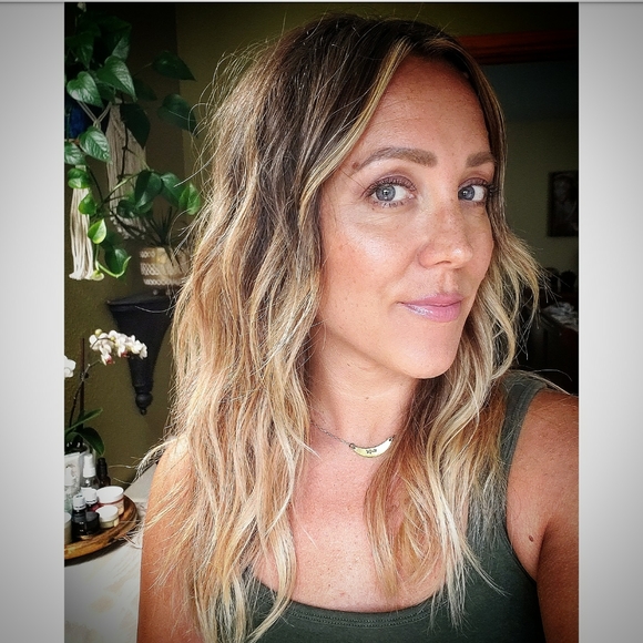 Meet your Posher, Rene - Picture 1 of 1